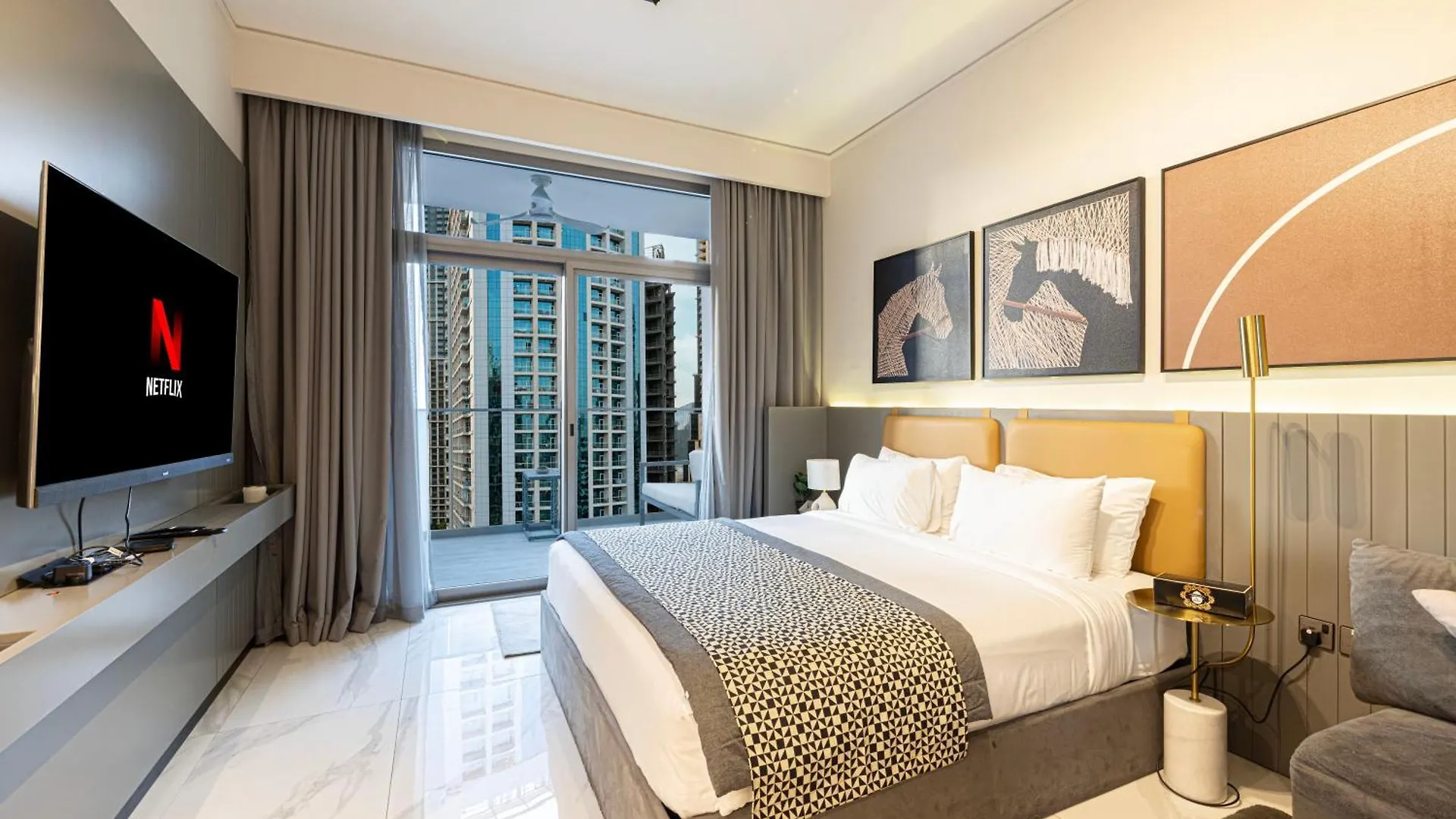 Majestay - Mag Living Dubaj Apartmán