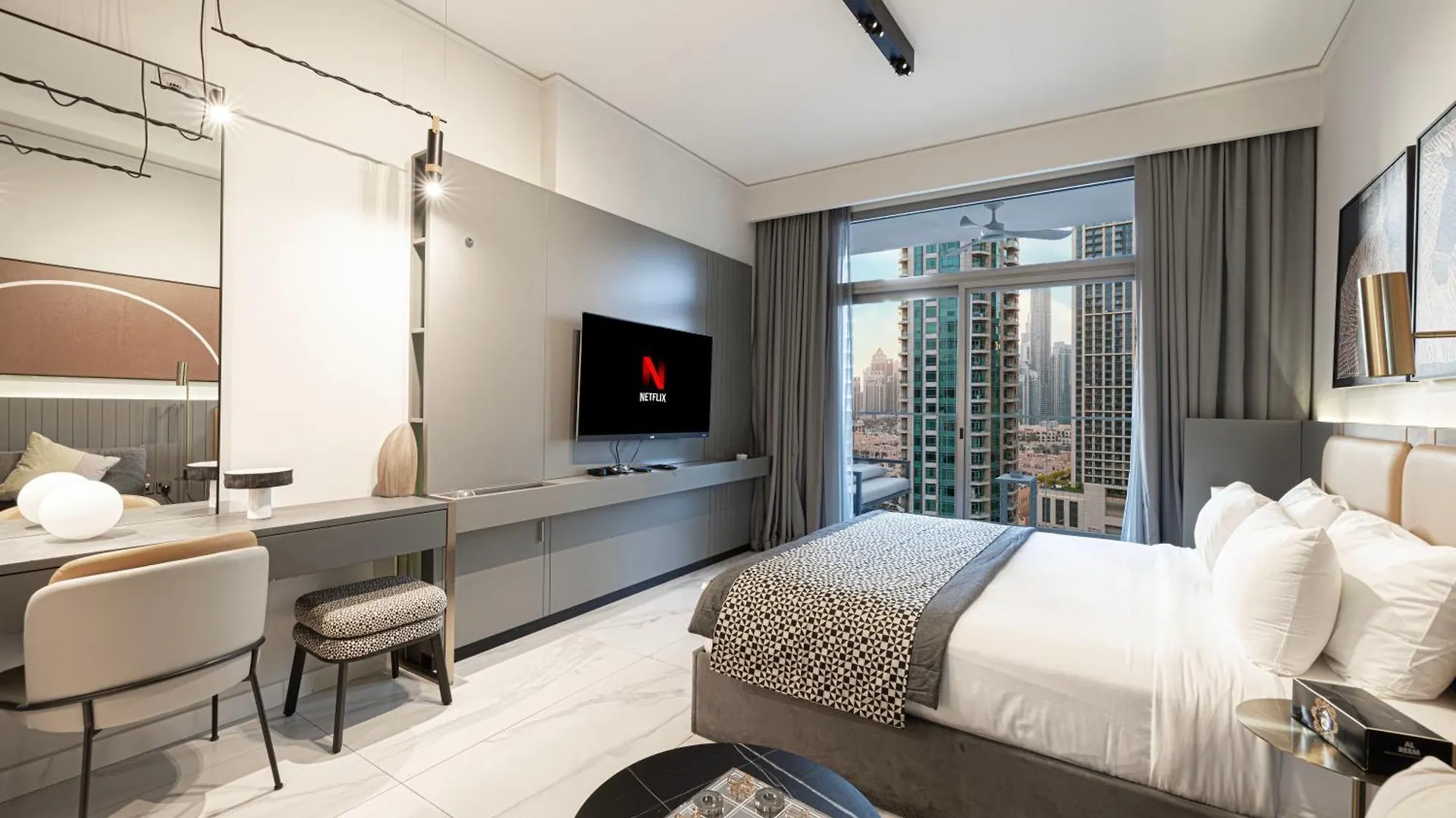 Majestay - Mag Living Dubai 0*,
